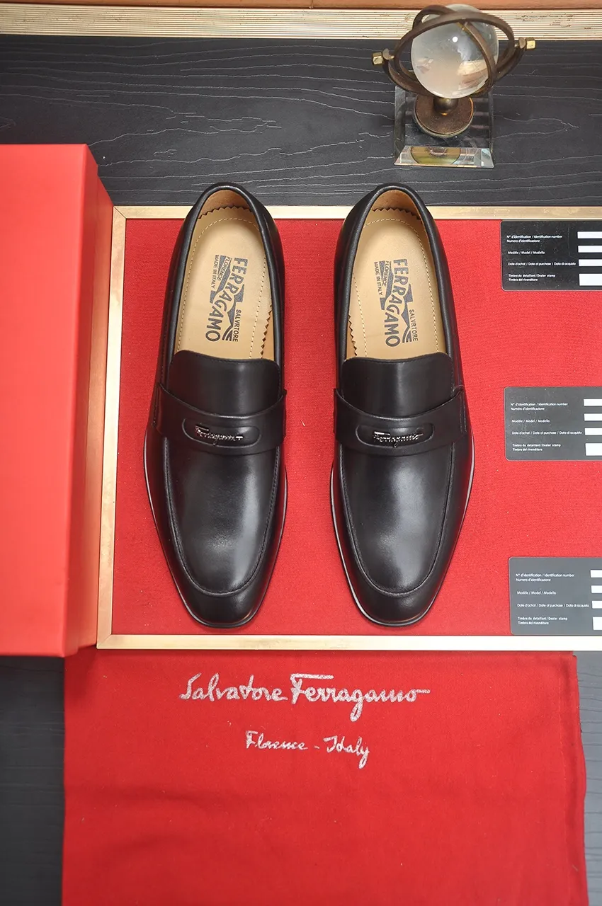 Men's shoes 💰520💶【Ferragamo/Ferragamo】The latest model in the counter. Original imported high-quality cowhide with open sides + imported 🐂 water-dyed cowhide lining + original luxury metal buckle + original combination outsole. No pressure for comparison. 38--45 (45 is custom-made and cannot be returned or exchanged)